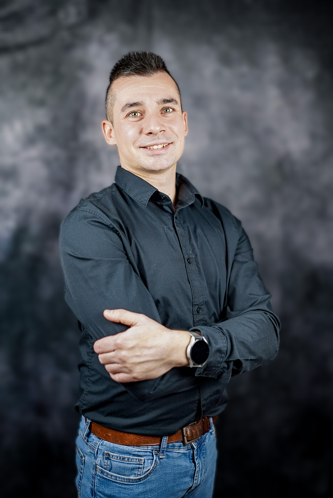 Léon Sharon Geisler, Akademischer Berater & Data Scientist